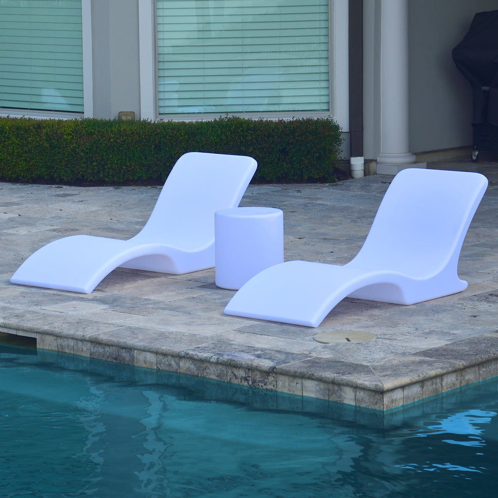 Round Chaise Lounger Pair + Cylinder Table image 1