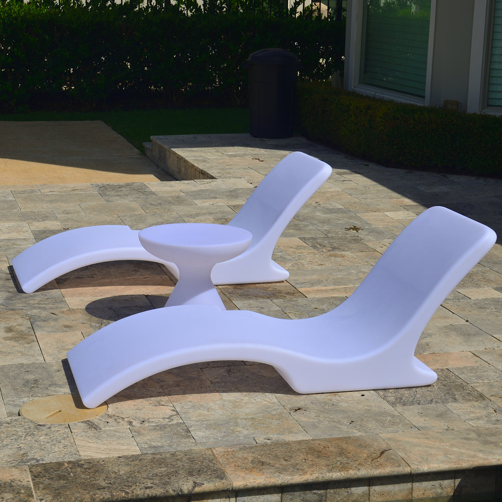 Round Chaise Pair + Hourglass Table image 5